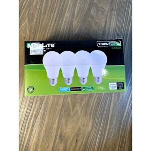 MaxLite LED Light Bulbs 4-Pack 100W Equivalent 13W 5000K Daylight Dimmable New